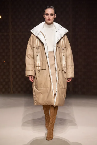 Look 47
